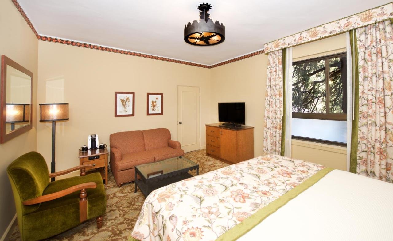 Hotel room with bed and TV